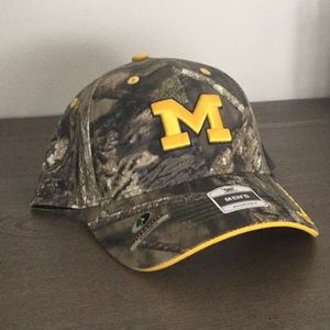Michigan mossy oak hat